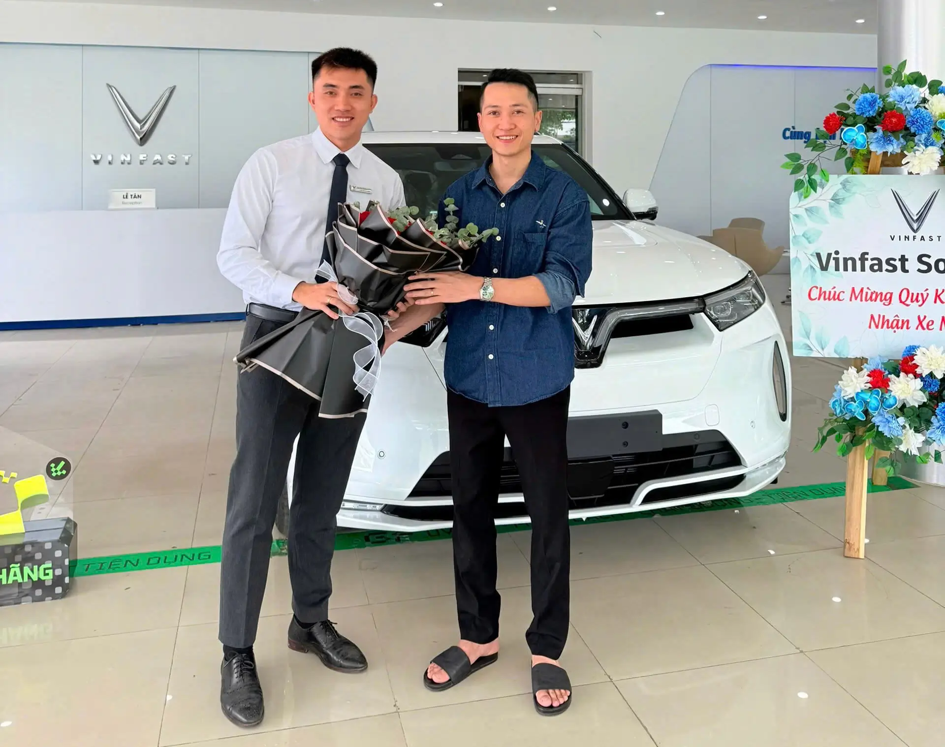 Bàn giao xe mới nhất
