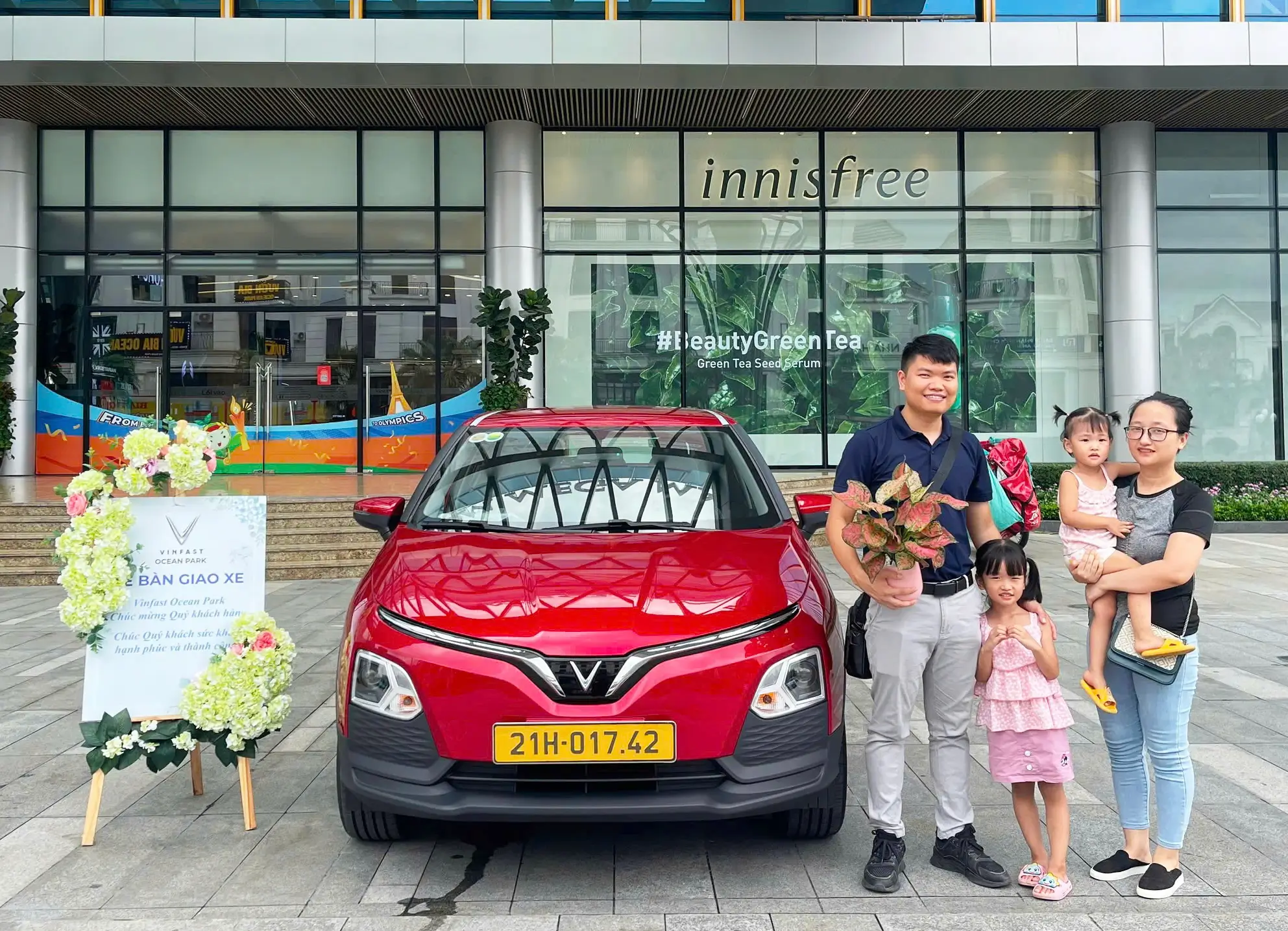 Bàn giao xe mới nhất